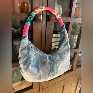 Y2K style shoulder bag